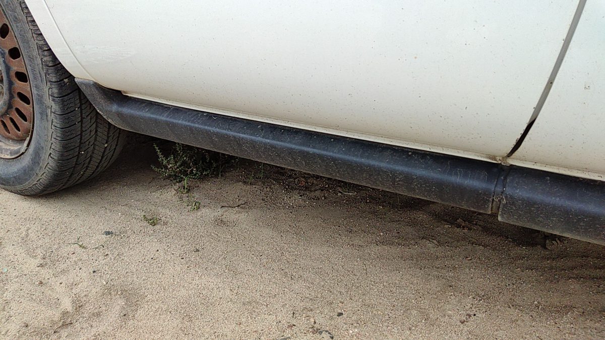2005 Mercury Sable Rocker Moulding