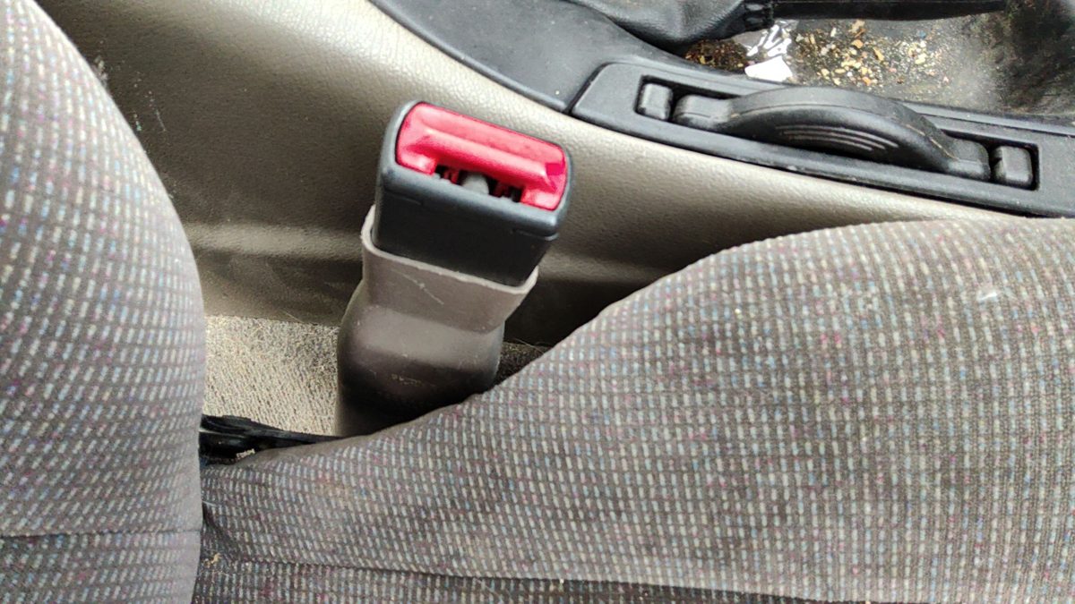 1997 Ford Contour Passenger Right Front Seat Belt Buckle Receiver Oem Ul Tan