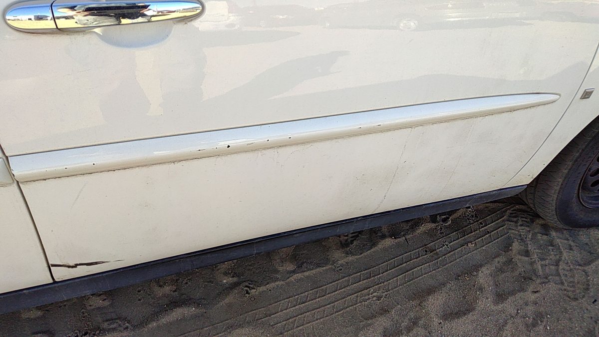 05-09 Lacrosse Passenger Right Front Moulding From Door Oem Trim Strip White 40U