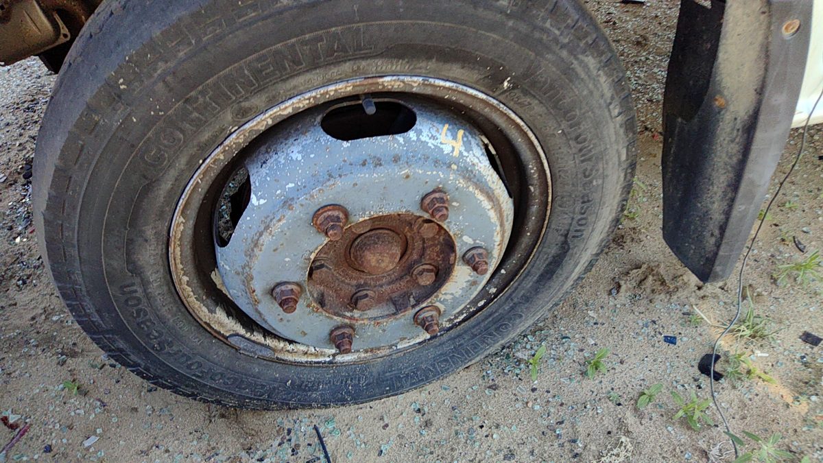 2002-2006 Sprinter Van 3500 15" X 5.50'' -- 6.25'' Pilot Hole Factory Dually Rim