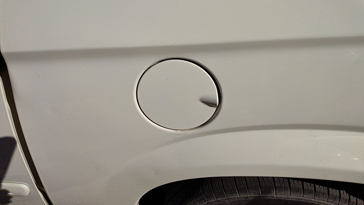2001-2007 Dodge Caravan Fuel Tank Door With Hinge Gas Lid Oem Filler White Pw1