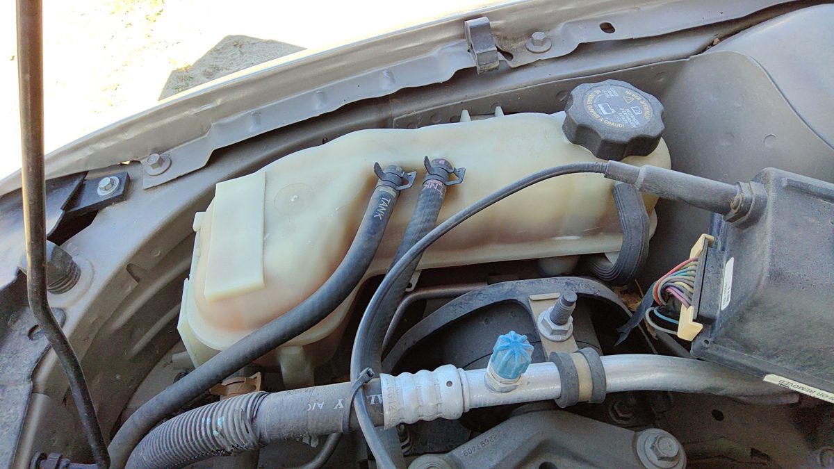 2003 Chevy Cavalier Coolant Recovery Bottle