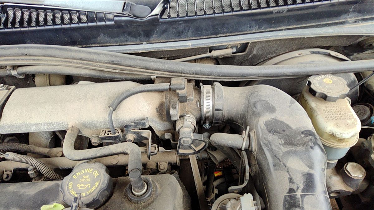 98-99 Saturn Sl2 Throttle Body Valve With Sensors 1.9L 1.9L Dohc