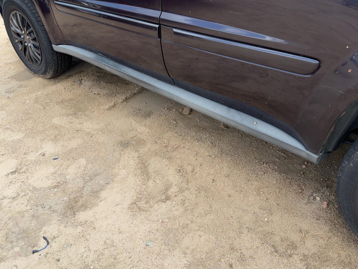 2006-2009 Chevy Equinox Driver Left Lower Rocker Panel Moulding Side Skirt Oem
