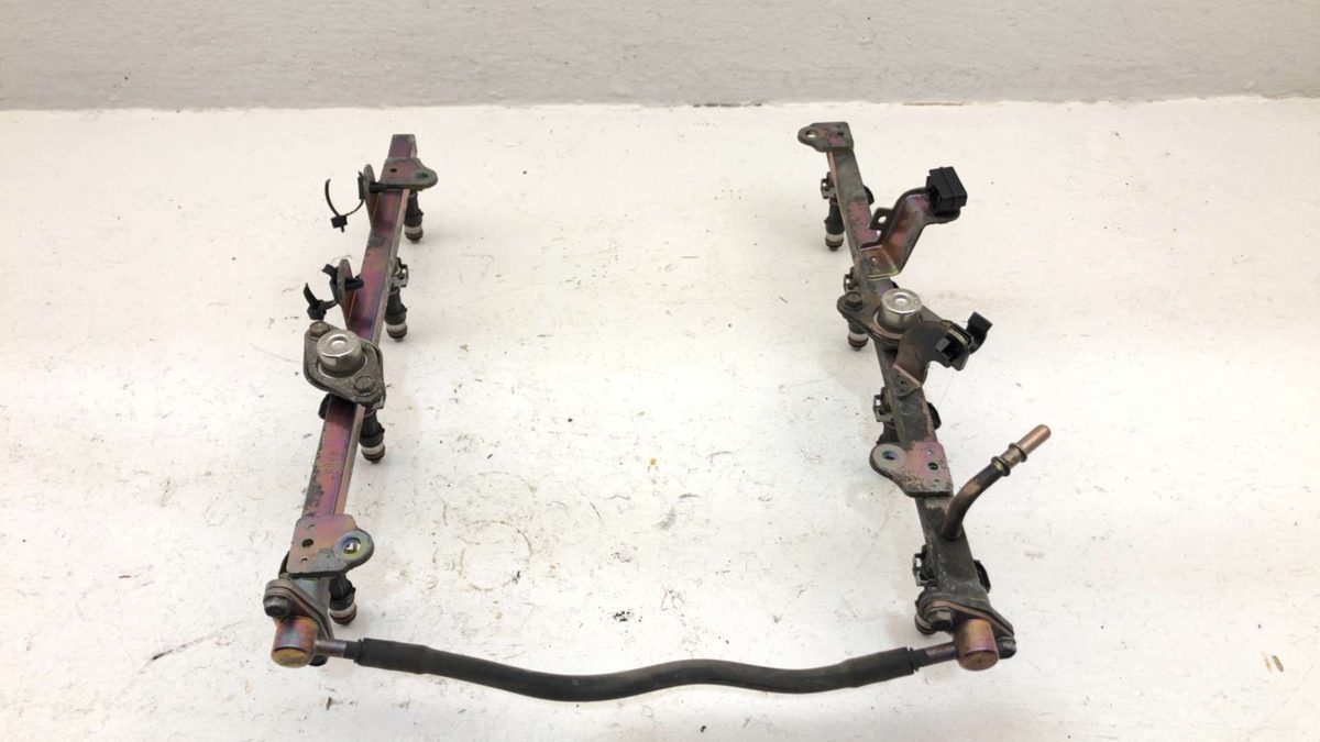 2004-15 Nissan Titan Complete Fuel Rail With Injectors Set Loaded Oem 166007s00a