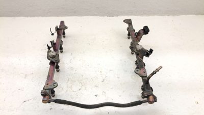 2004-15 Nissan Titan Complete Fuel Rail With Injectors Set Loaded Oem 166007s00a