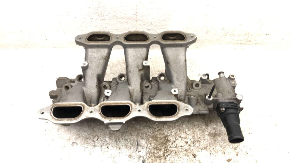 2001-2010 Chrysler Town Country Lower Intake Manifold Oem 3.8L
