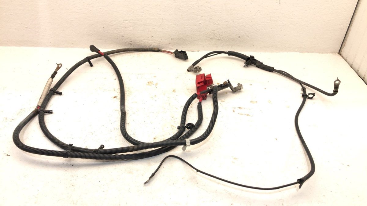 10 Chevy Tahoe Positive And Ground Battery Cables Wire Harness Oem 5.3l Terminal