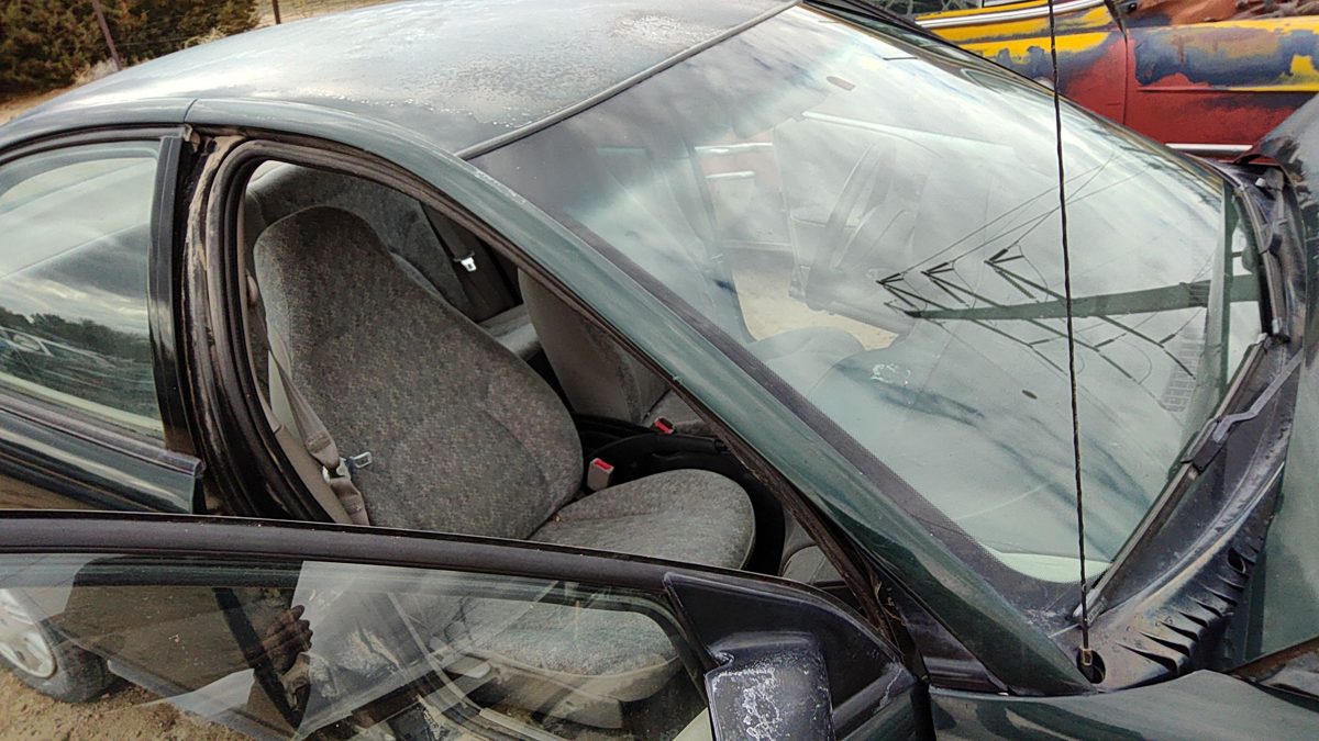 1996 Saturn Sl1 Passenger Right Rear Moulding On A Pillar Oem Green