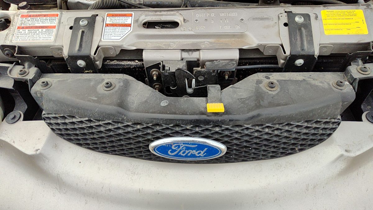 1997 Ford Contour Grille