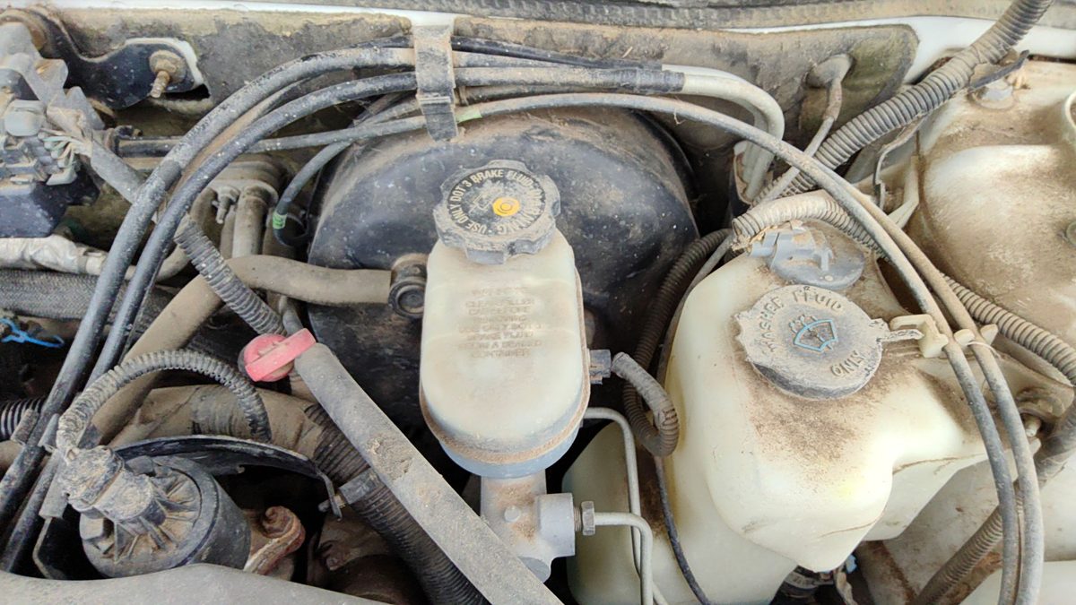 2000-2005 Buick Park Ave Power Brake Booster With Master Cylinder Pair Set Oem