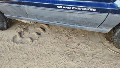 2004 Jeep Grand Cherokee Passenger Right Lower Rocker Panel Moulding Side Skirt