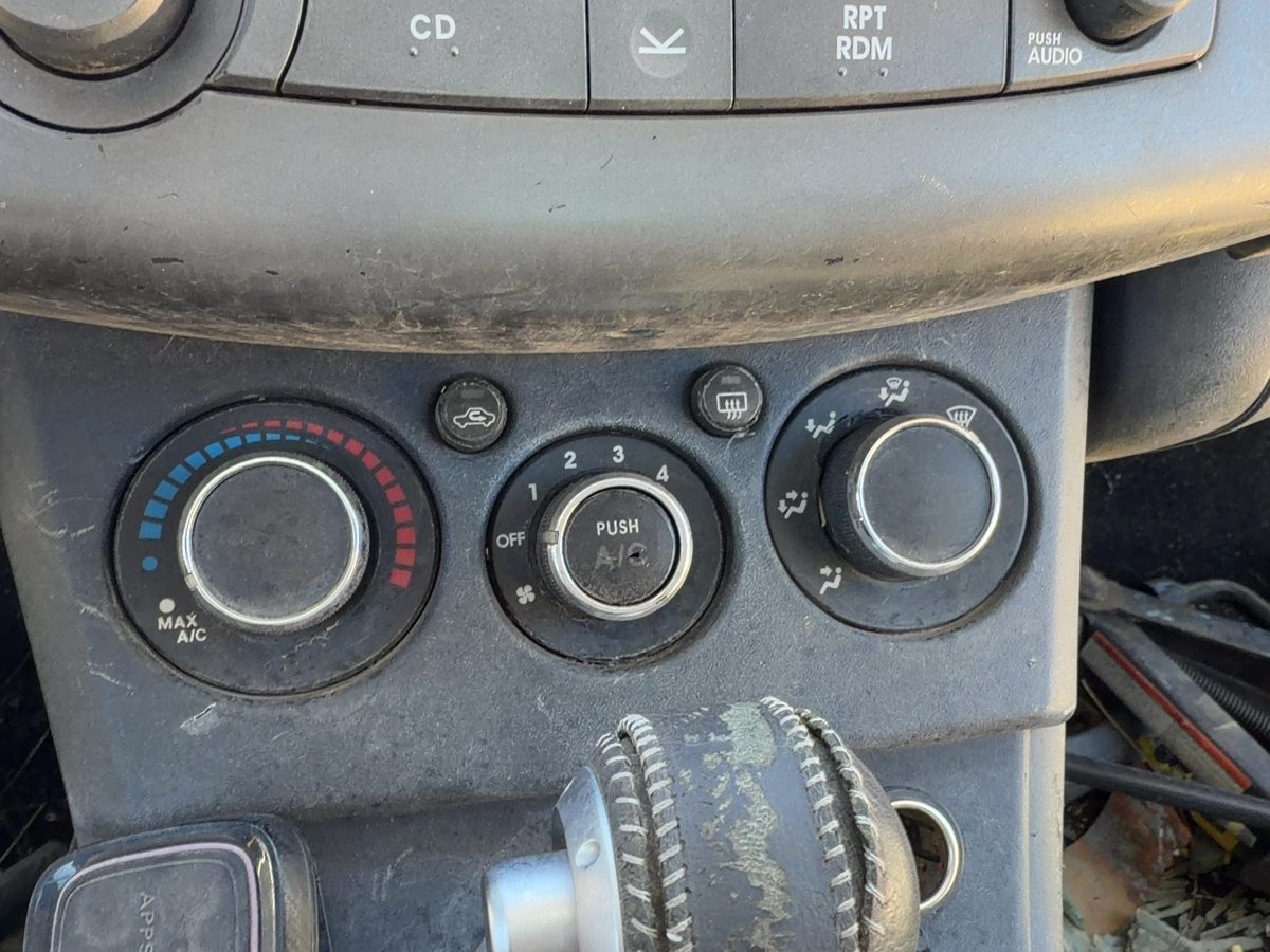 2007 Mitsubishi Eclipse Heater A/c Control