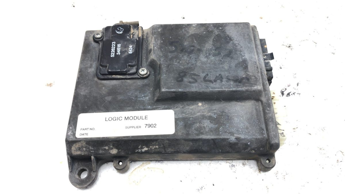 1985 Chrysler Laser Engine Ecm Logic Control Module Computer Oem 5226272