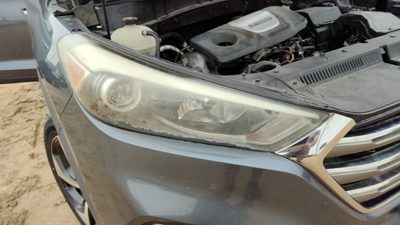 2016-2018 Hyundai Tucson Passenger Right Head Light Oem Front Lamp Hid Xenon