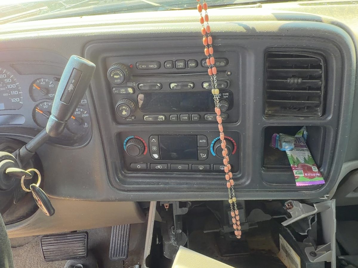 2005 Suburban 1500 Dash Panel