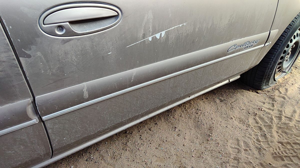 97-00 Buick Century Passenger Right Front Moulding From Door Trim Strip Silver