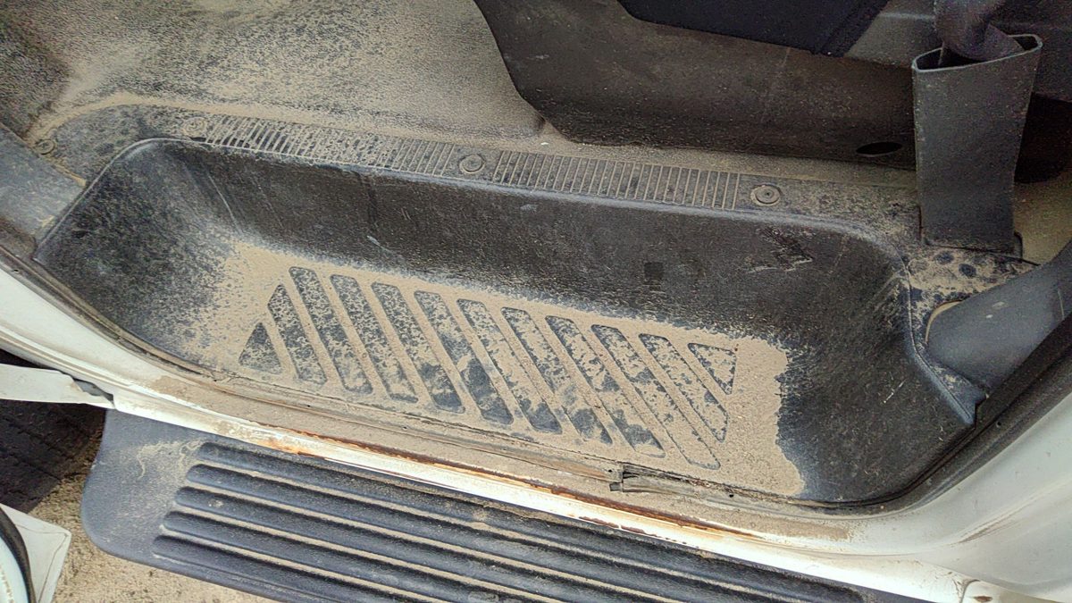 1996 Ford Van E250 Driver Left Lower Sill Step Moulding Trim Panel Oem Gray