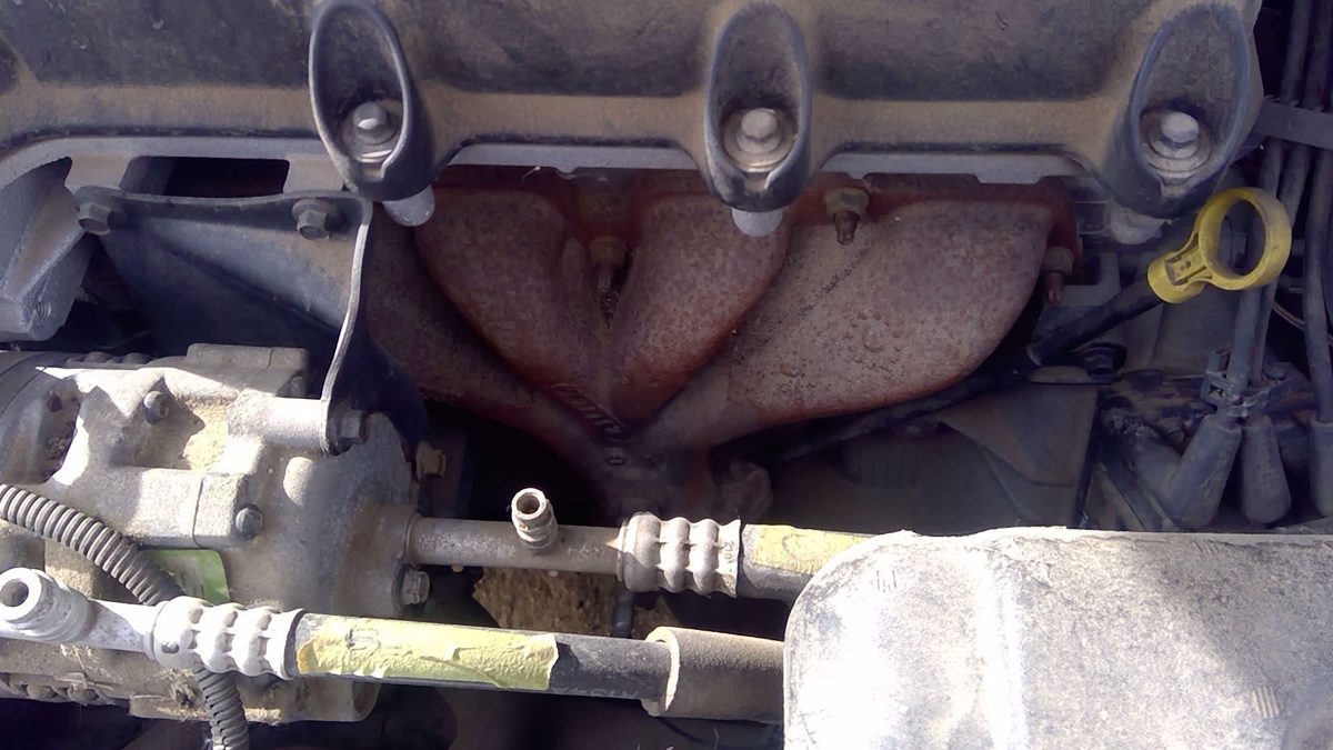 1995-1998 Saturn Sw2 Exhaust Manifold Assembly Oem Dohc At 21007090