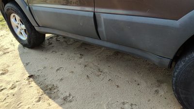 2005-2006 Mazda Tribute Driver Left Lower Rocker Panel Moulding Side Skirt Oem