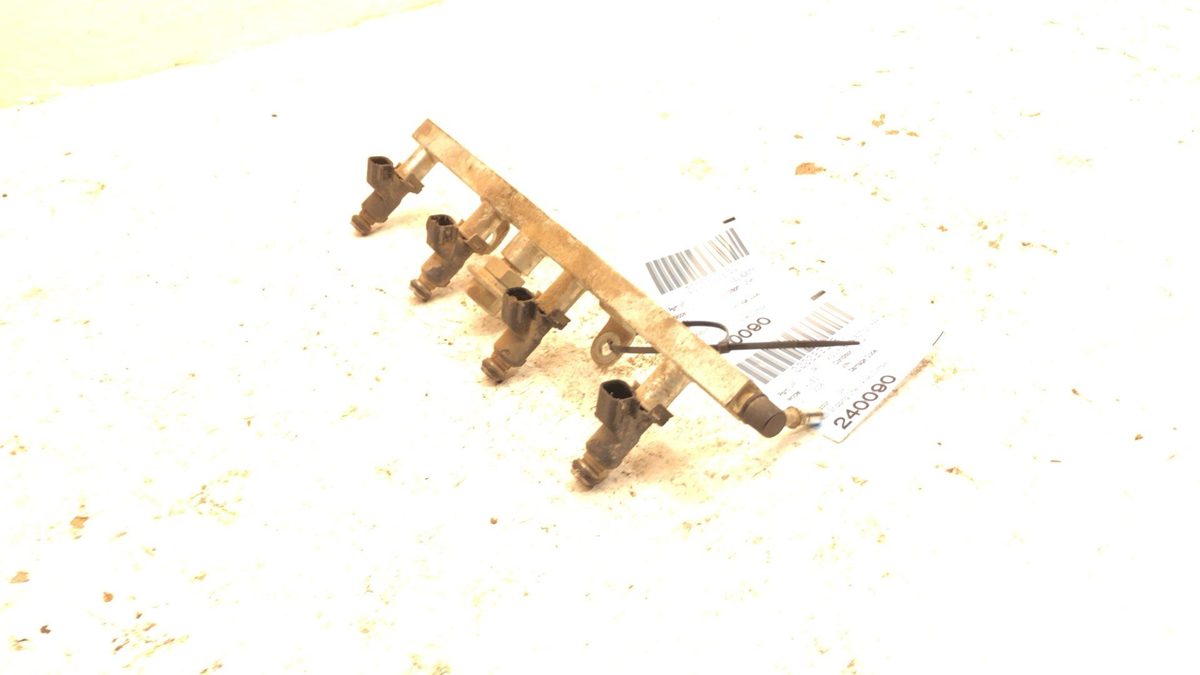 2006-2008 Chevy Aveo Complete Fuel Rail With Injectors Set Loaded Oem 1.6L