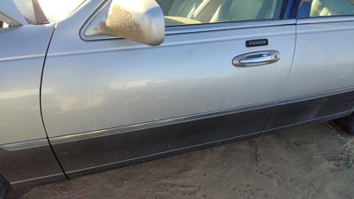 2003 Lincoln & Town Car Front Door