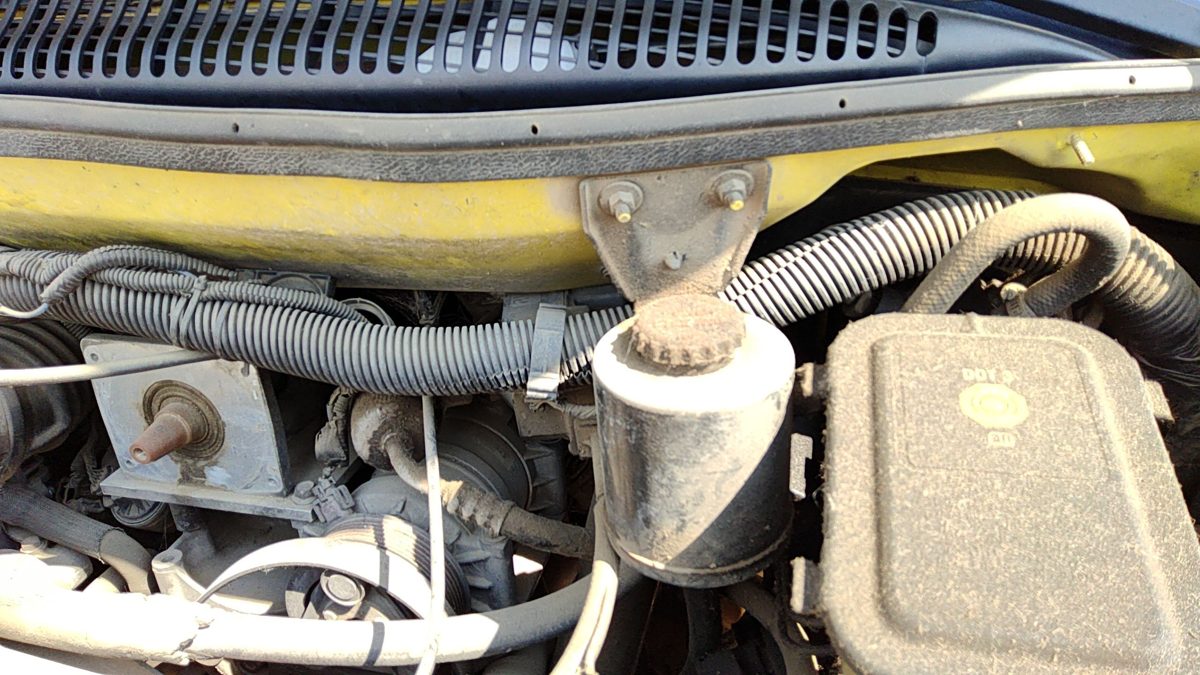 1999-2002 Express Van 2500 Power Steering Fluid Remote Reservoir Tank Oem 5.7L