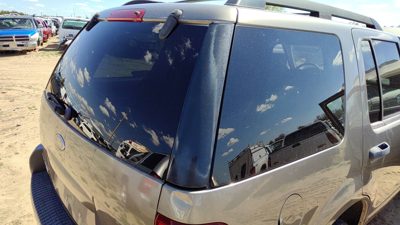 05 Ford Explorer Passenger Right Rear Moulding On Quarter Panel Oem Upper Corner