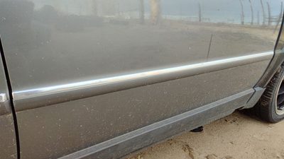 2001-2005 Vw Passat Passenger Right Front Moulding From Door Trim Strip Silver