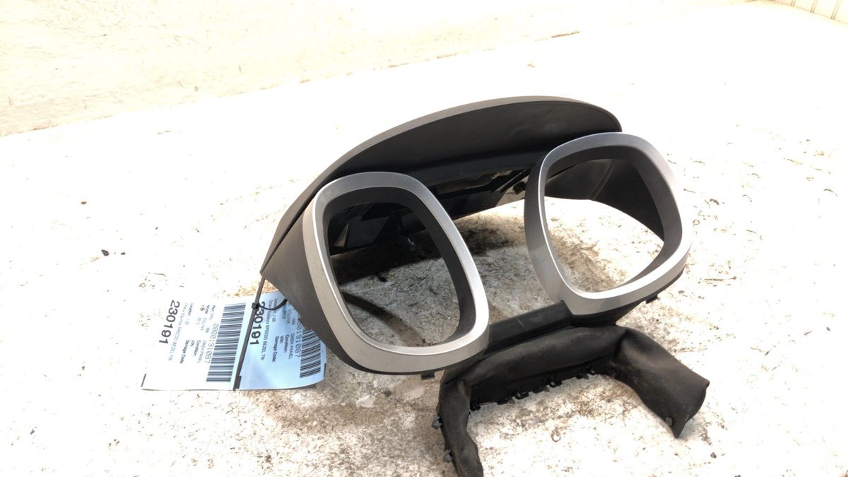 2010-17 Chevy Equinox Trim Bezel Around Speedometer Oem Dash Surround Panel