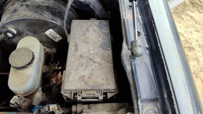 1999 Ford Pickup F150 Engine Fuse Box