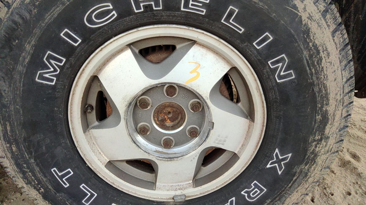1992-1999 Chevy Suburban 16 Aluminum Wheel Oem Factory Rim 4X4 #3 12360532