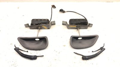 2001 Volvo V70 Xc Set Of Headlight Wipers Oem Assembly Pair Driver Passenger