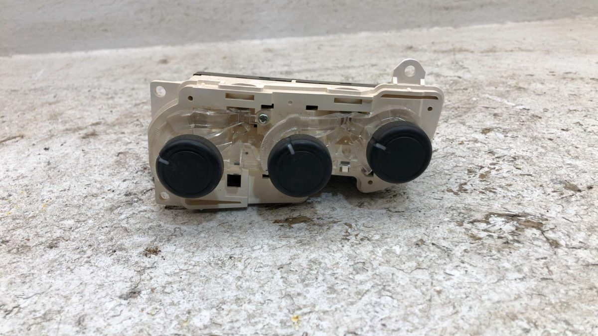 2002-2005 Honda Civic Temperature Control Module In Dash Heater Ac Head Unit Oem