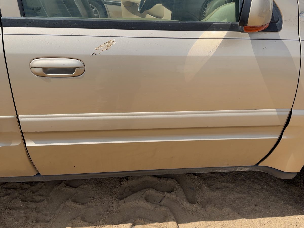 2004 Buick Rainier Front Door