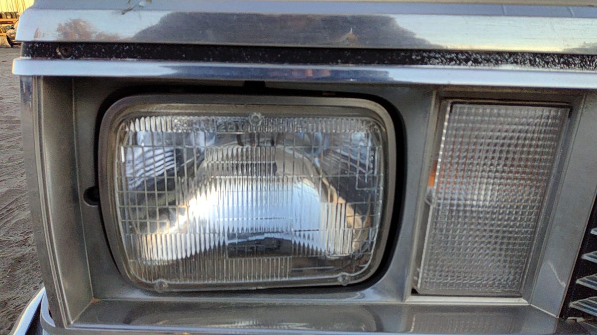 1981 Chevy Malibu Headlamp Assembly