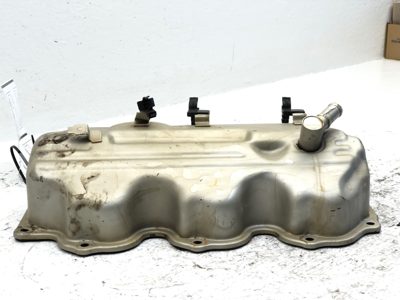 1993 Nissan Pathfinder Driver Left Valve cover OEM 3.0L