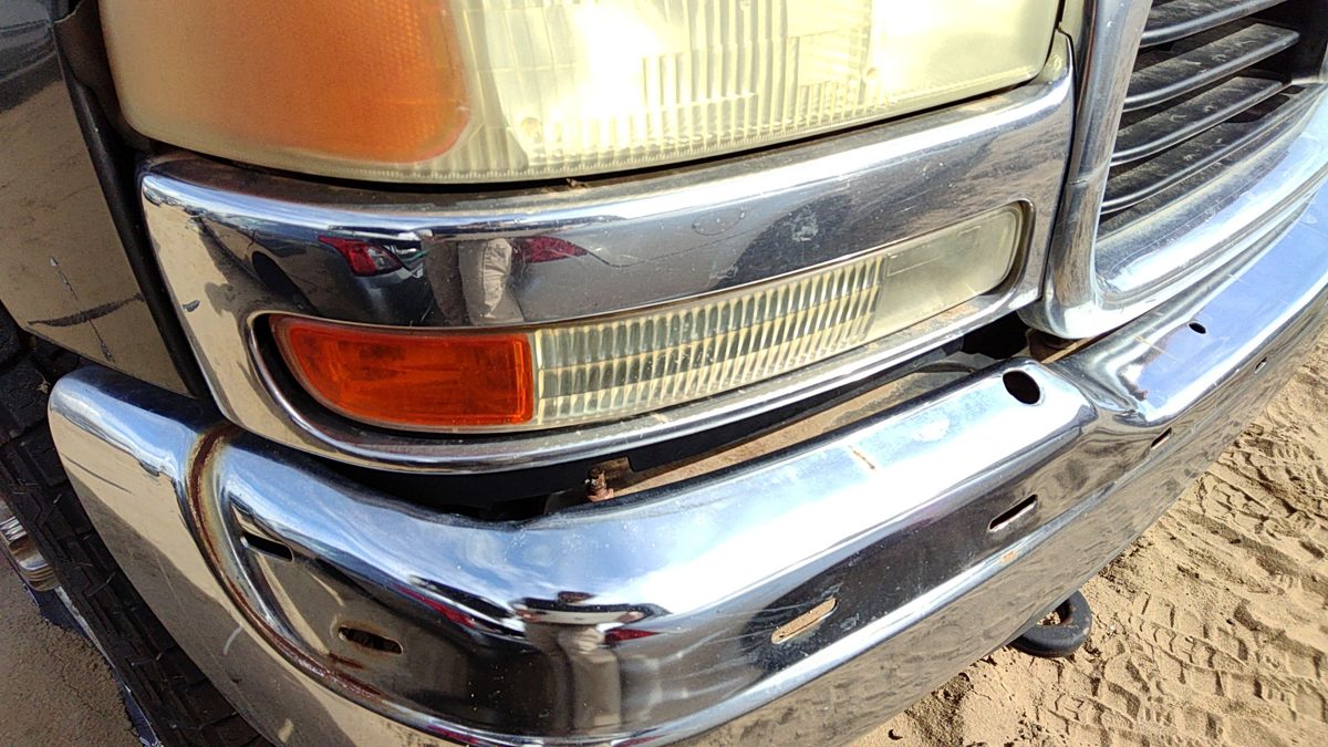 99-06 Sierra 2500 Passenger Right Front Turn Signal Light Lamp Fender Mounted