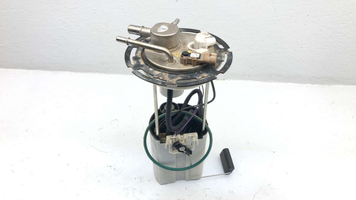 2005-07 Chevy Silverado 1500 Complete Fuel Pump With Sending Unit Gas Level
