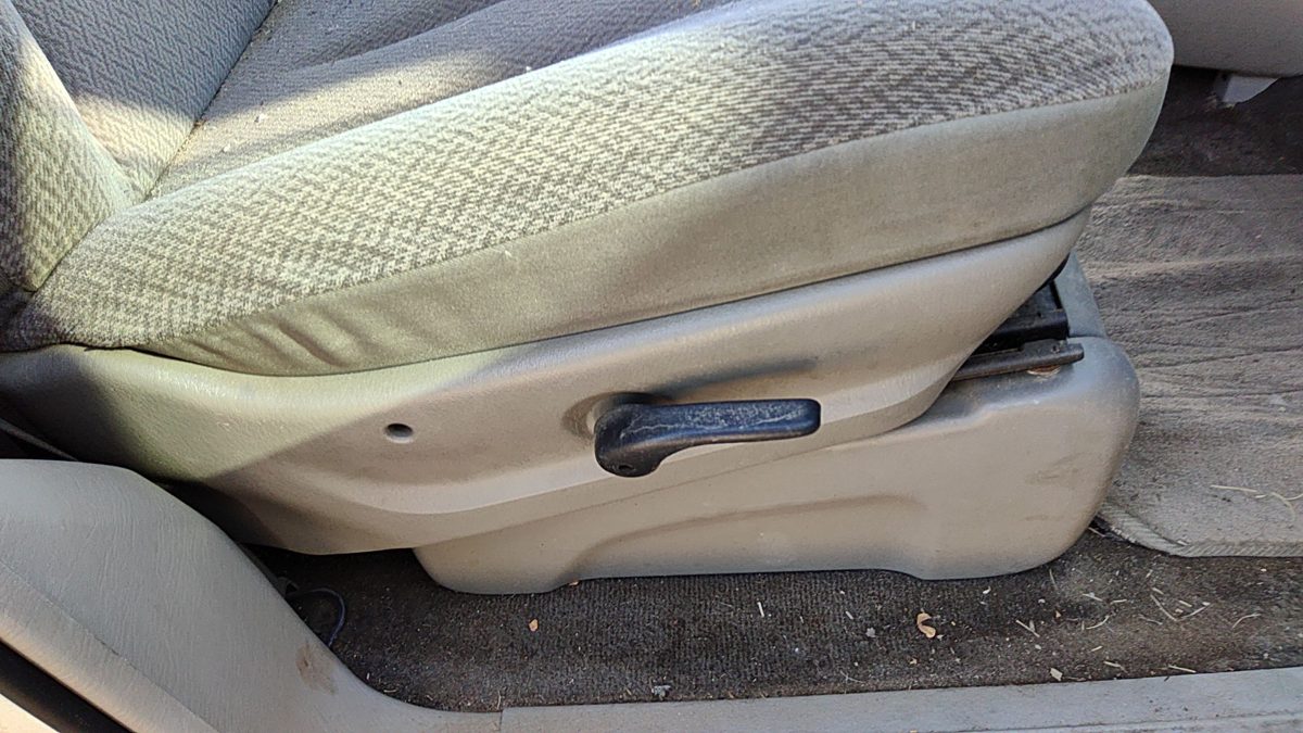 2007 Dodge Caravan Seat Track