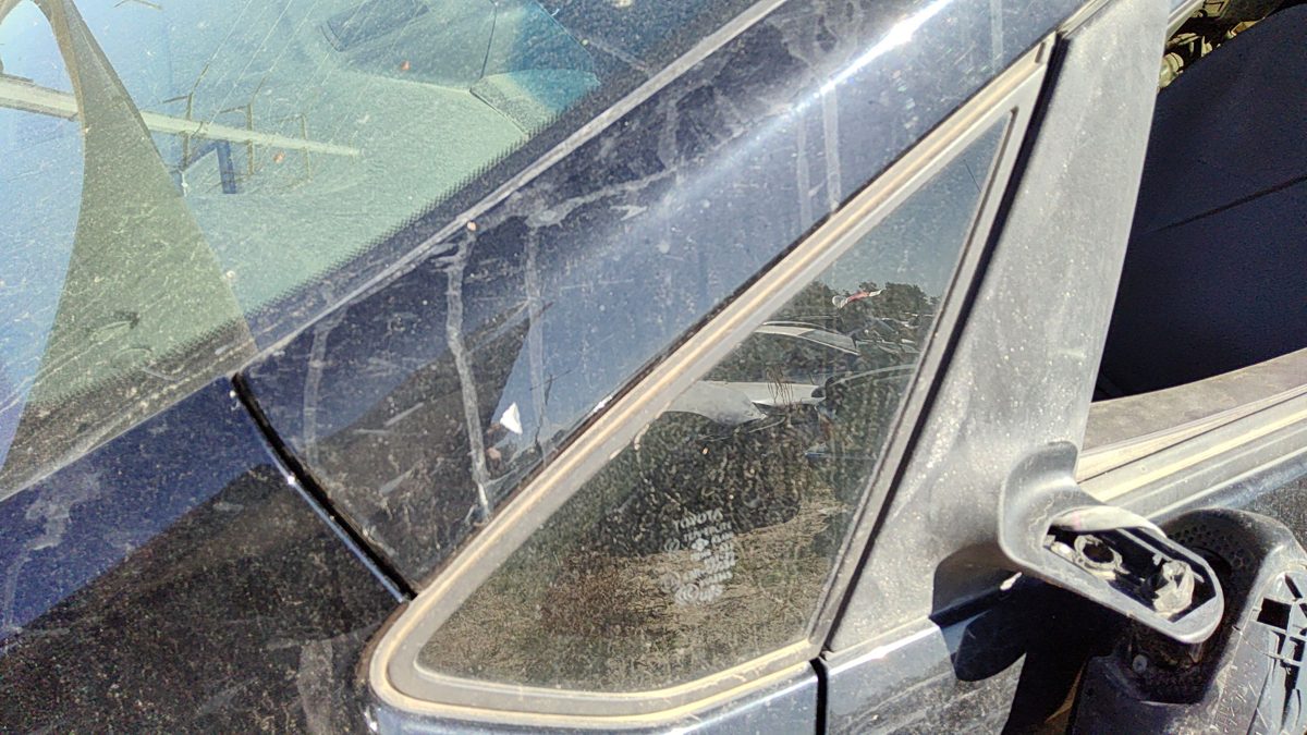 2004-2009 Toyota Prius Driver Left Pillar Window Oem 6212047011