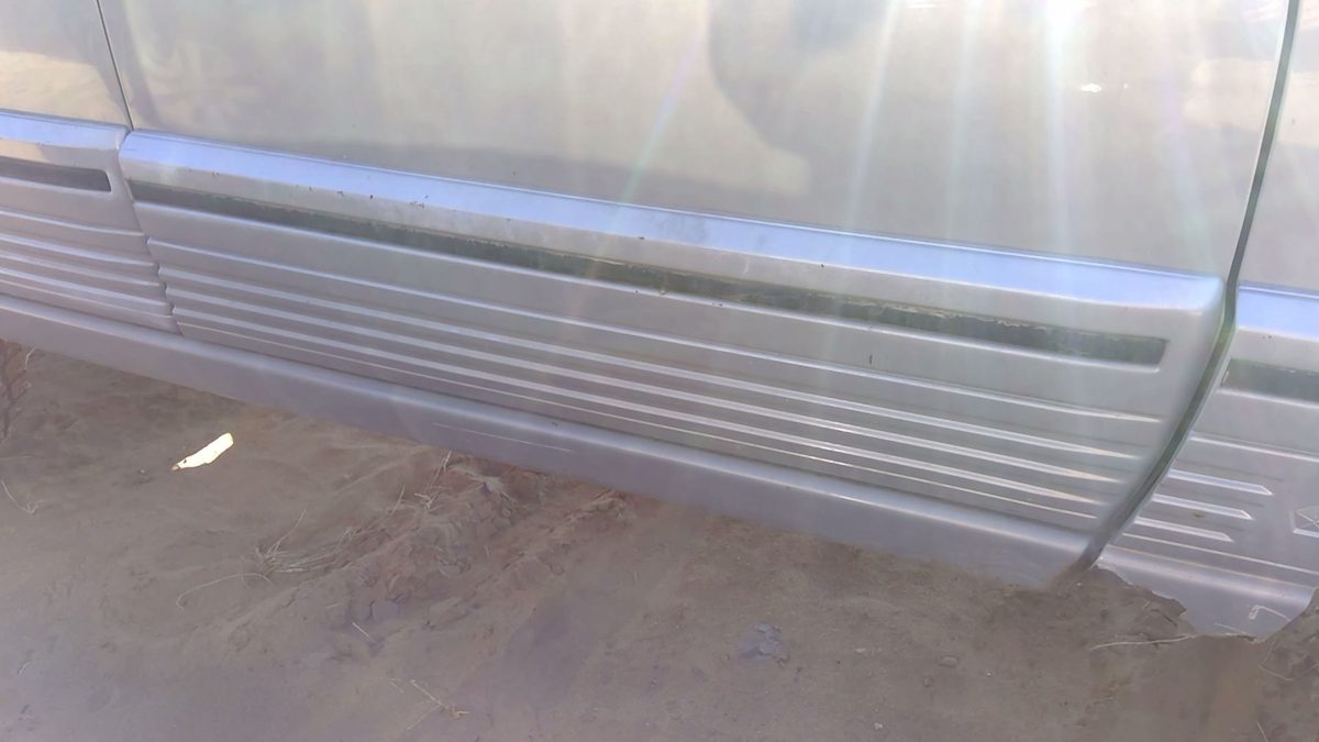 1994 Jeep Grand Cherokee Passenger Right Front Moulding From Door Trim Silver