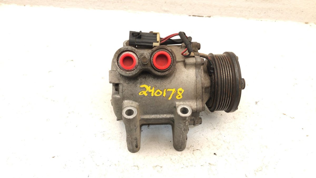 2002-2007 Chevy Trailblazer Ac Compressor Air Conditioner Pump Assembly Oem