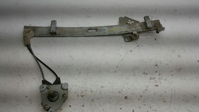 1986-1997 Nissan Hardbody Pickup Passenger Front Window Regulator Manual
