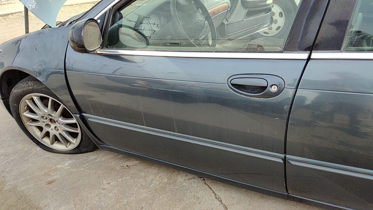 2002 Chrysler 300m Front Door