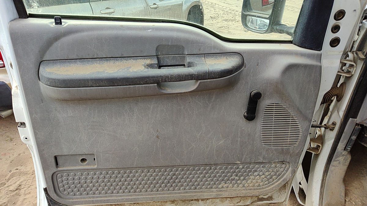 99-01 F250 Super Duty Driver Left Front Door Trim Panel With Master Switch Gray