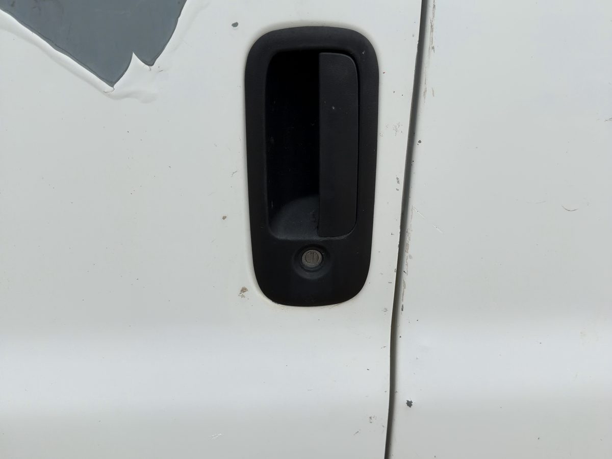 1996-2009 Chevy Express Van 2500 Driver Left Front Outside Door Handle Oem