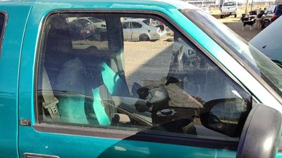 1995-2005 S10 Blazer Passenger Right Front Side Window Door Glass Oem 15724372