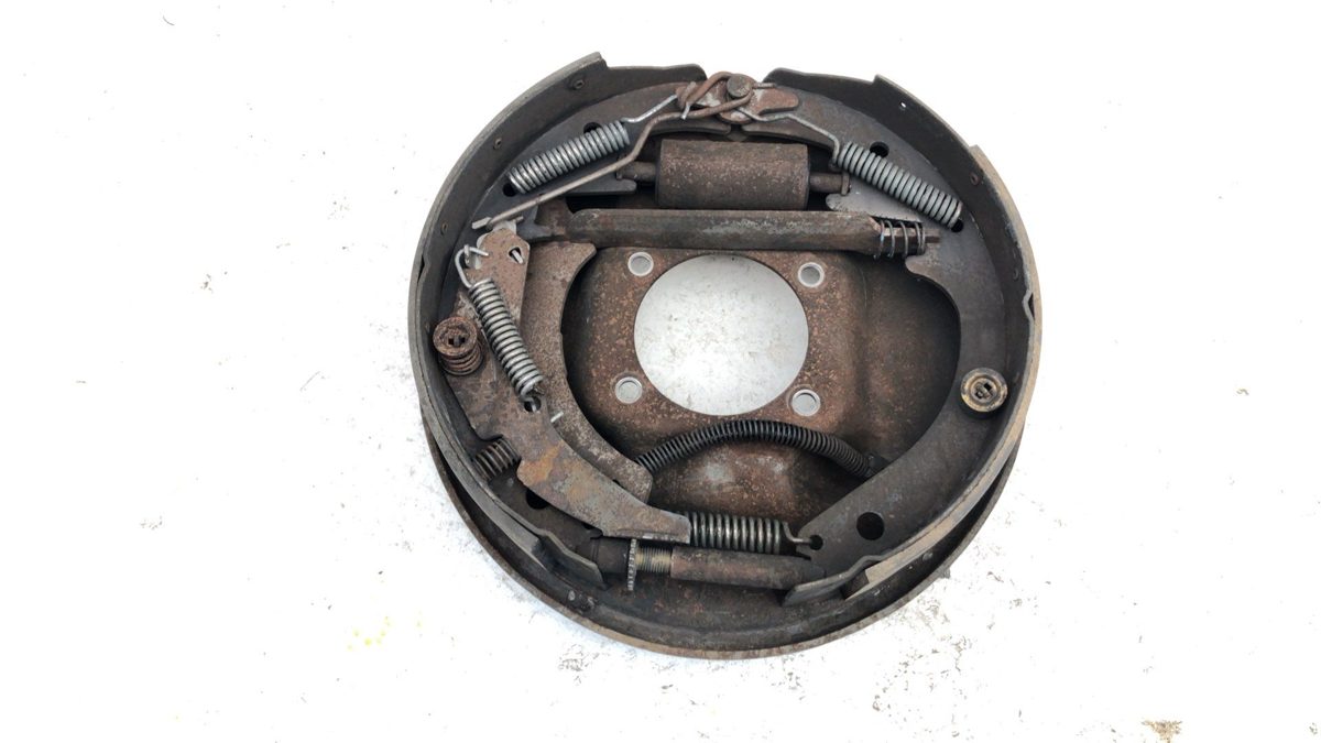 1986 Chevy C10 Passenger Right Rear Brake Backing Plate Assembly Oem
