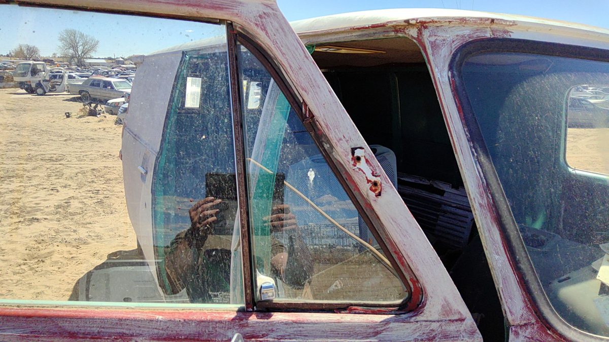 71-79 Van G20 Passenger Right Front Vent Window Small Door Glass With Frame Oem
